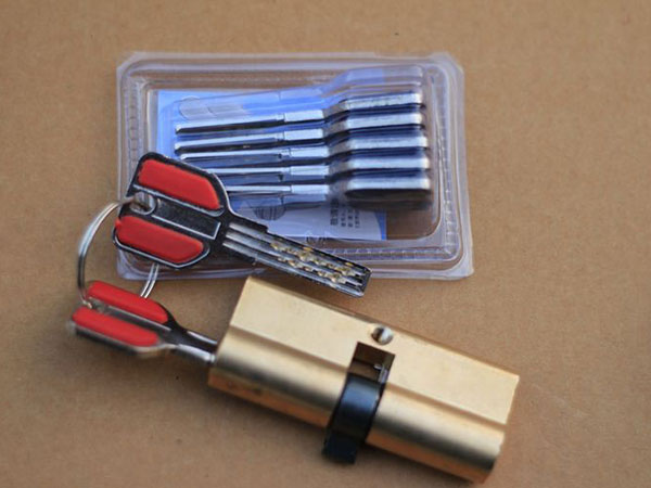 龙泉驿24小时上门开锁公司